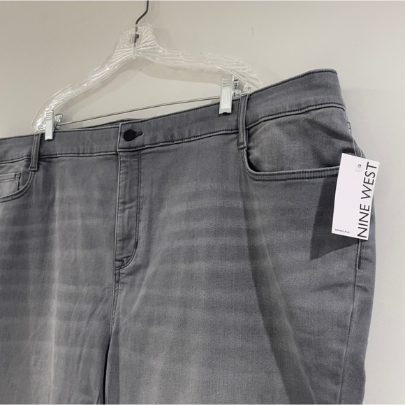 NWT Nine West Slimming High-Waisted Straight-Leg Crop Jeans - Gray, 28W Short - Picture 3 of 9